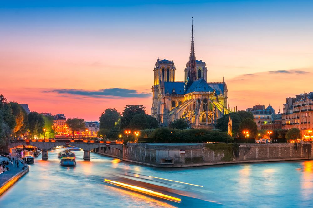 Paris Hakkında