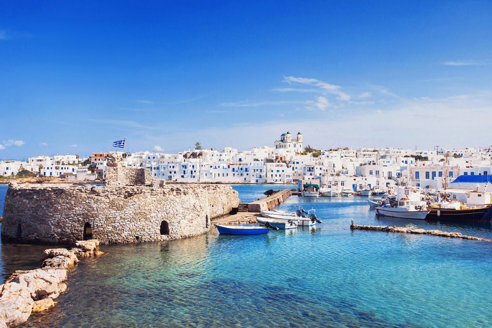 Paros Adası Hakkında